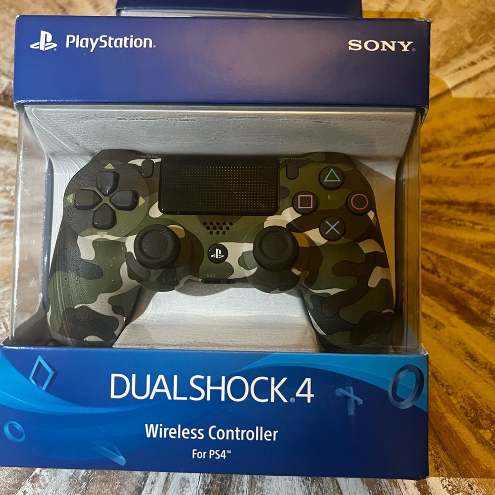 Sony DualShock 4 Controller - Green Camouflage